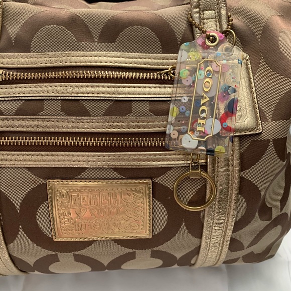 Coach Poppy - Picture 3 of 8